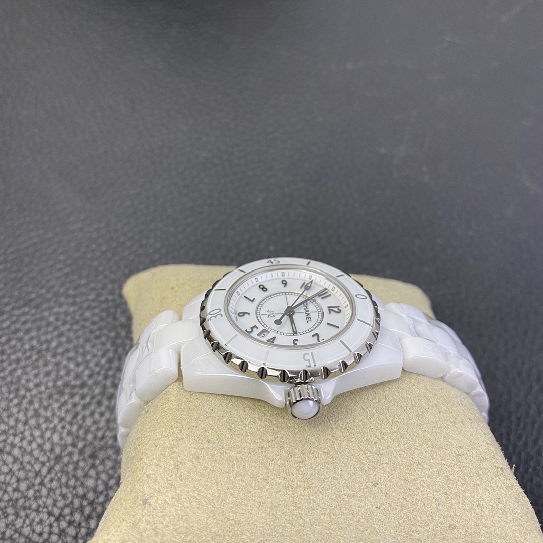 0512a3d757cc929df7e7405d4c97e531_1755933235_3947.jpg