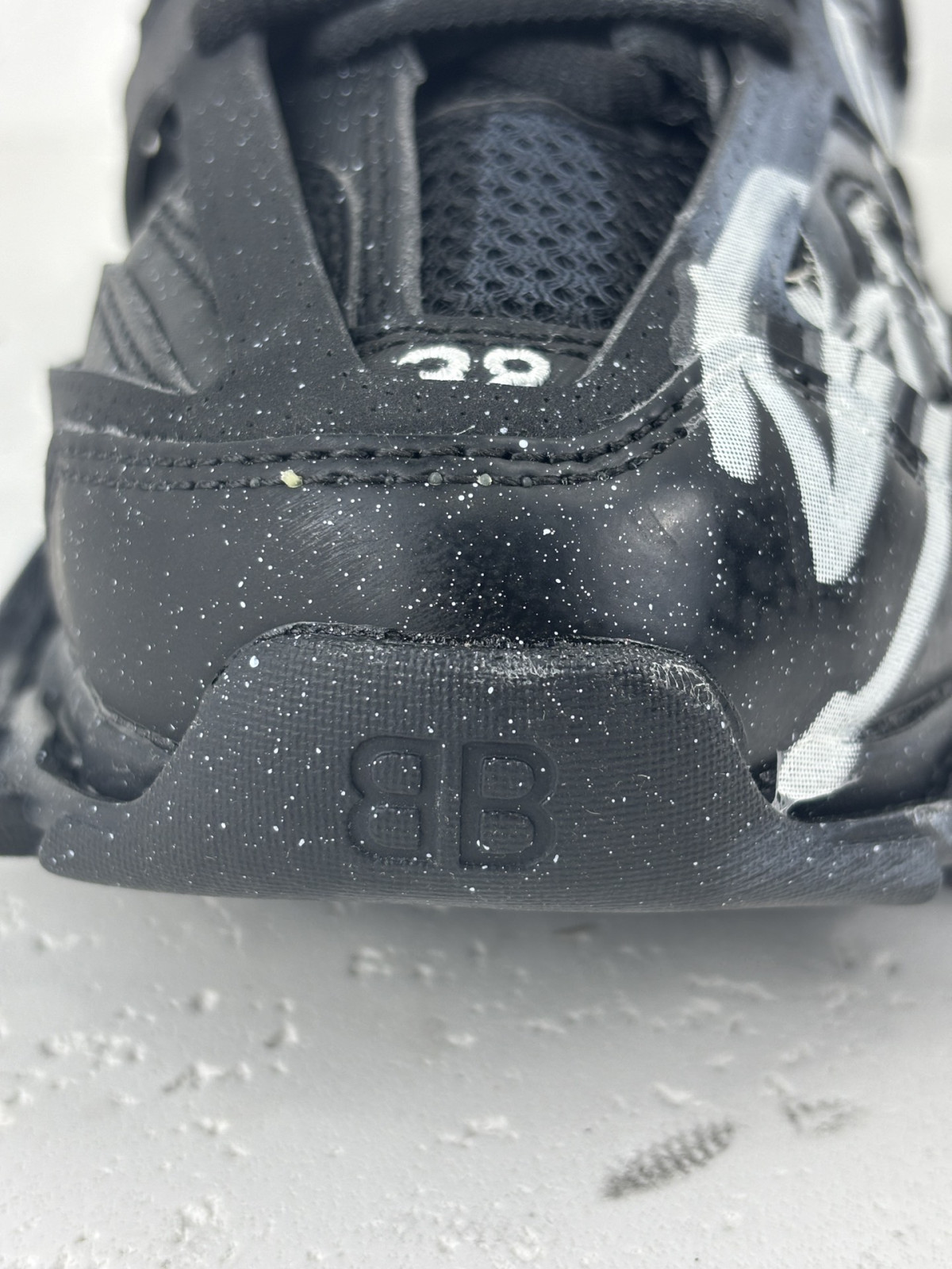 d86bda7d21d758f79ed97294215cc60e_1760588833_5685.jpg