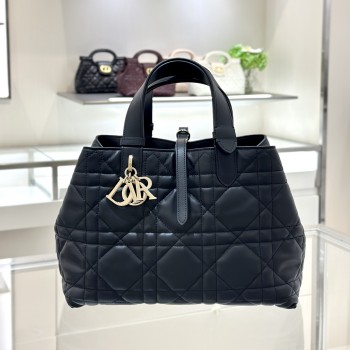 디올 CD 투주르 28cm 블랙 미디엄 토트백